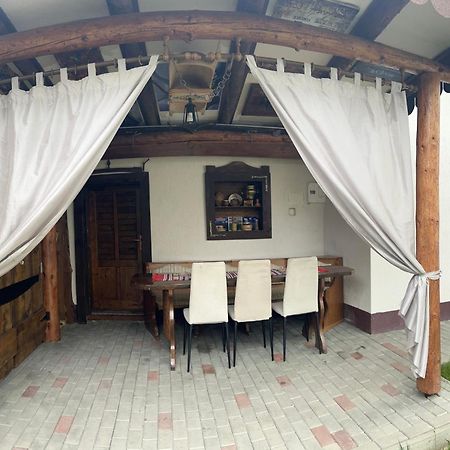 Like Home Rîşnov Luaran gambar