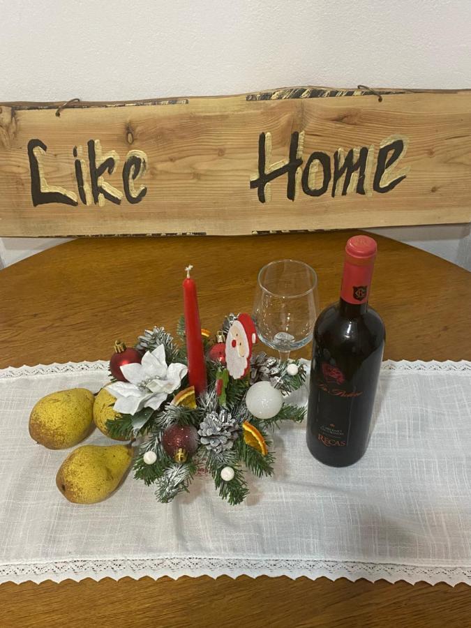 Like Home Rîşnov Luaran gambar